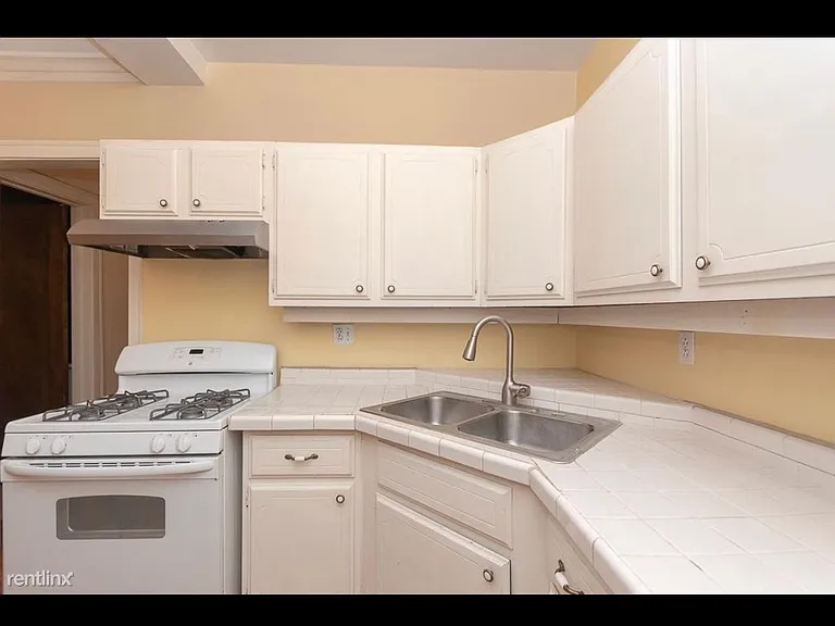 4500 N Hermitage Ave #3 — Photo 7