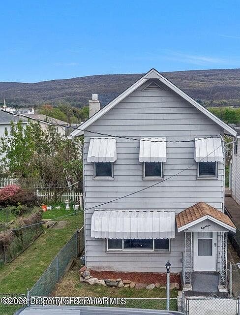 1st image of 18 Green St
