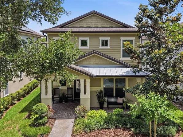 5920 Village Center Dr, Lithia, FL 33547