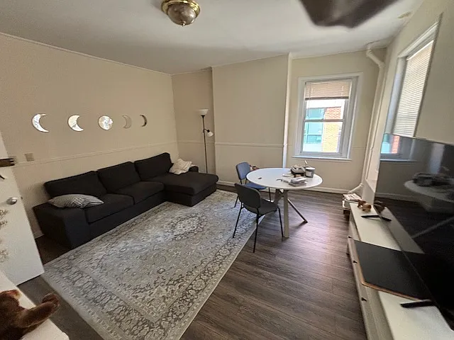 222 Harrison Ave — Photo 5