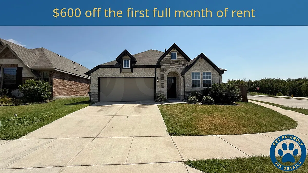 5 bed, 3.0 bath, 2419 sqft, $2,800 — Photo 1