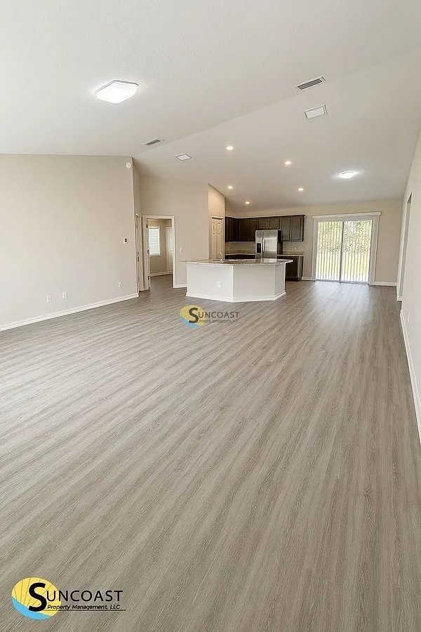 Spacious 3BR/2BA Home for Rent in Ocala! — Photo 2