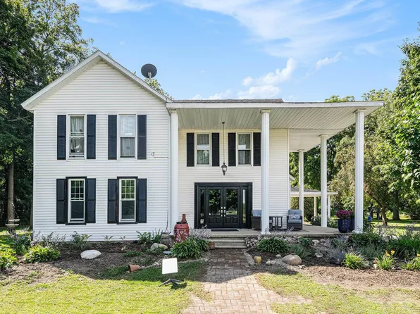 29294 Quinn Rd, North Liberty, IN 46554