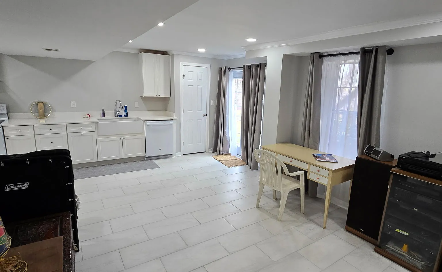 1 bed, 2.5 bath, 2264 sqft, $1,550 — Photo 1