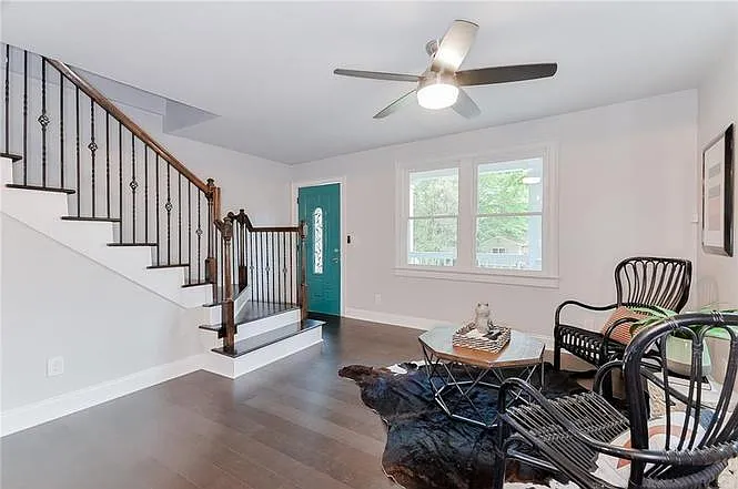 2860 Joyce Ave — Photo 3