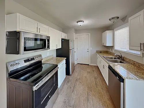 1st image of 5322 E 108th Pl