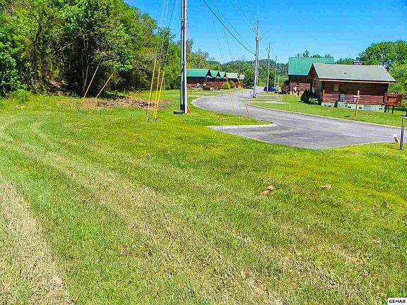 3rd image of 2324 Riverport Way