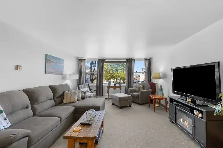 2 Carter St #406 — Photo 6