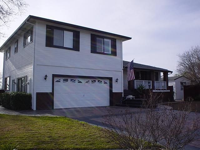 2nd image of 11554 Wales Dr