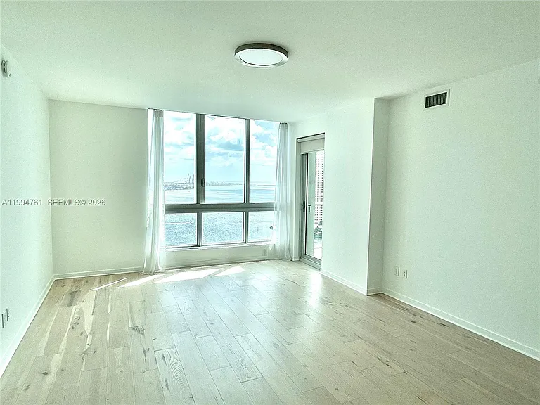300 S Biscayne Blvd #T-2012 — Photo 7