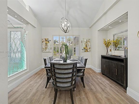 3rd image of 5186 Tallowood Way