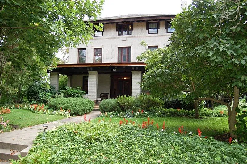 1201 Murray Hill Ave photo 1