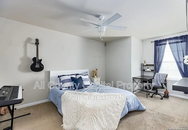 241 Silver Maple Dr — Photo 14