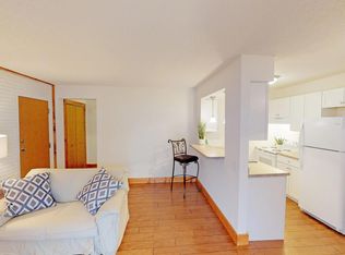 1021 Governor St APT 2, Springfield, IL 62704