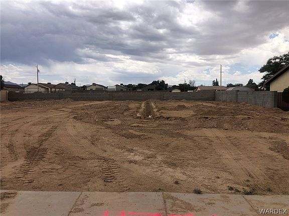 2nd image of 2636 Wallapai Ave