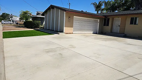610 Daisy St Photo 1