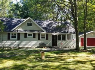 35 Mountain Rd, Albrightsville, PA 18210