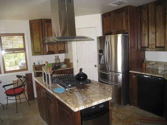2nd image of 154 Deike Hunter Ln