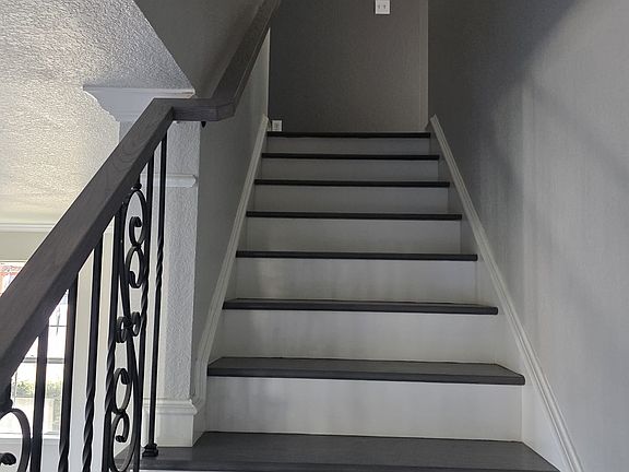 5th image of 3625 Black Ranch Ct