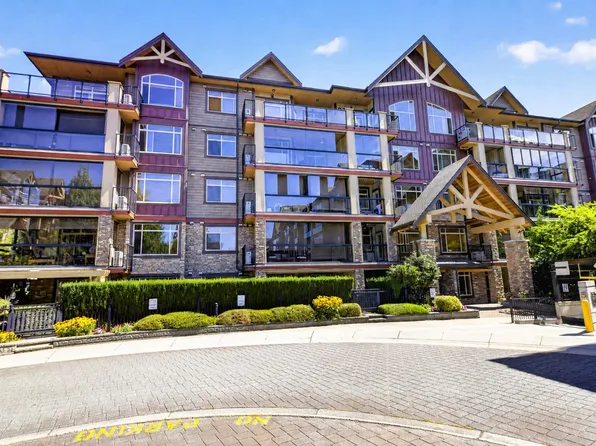 8288 207a St #590, Langley, BC V2Y 0L2