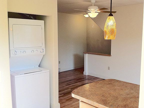 2nd image of 24 Gay St Floor 2