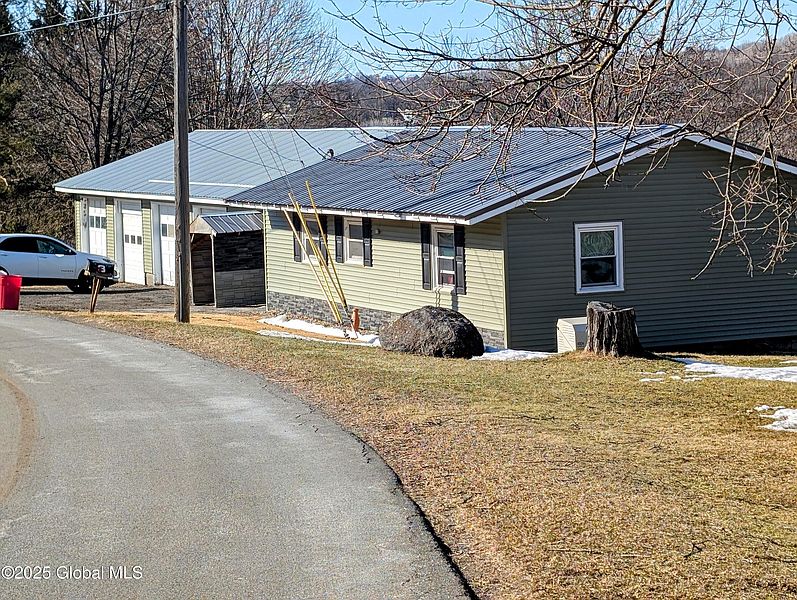 2nd image of 171 Montgomery Street