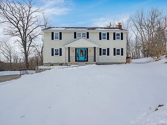 2nd image of 3985 Hidden Valley Ct