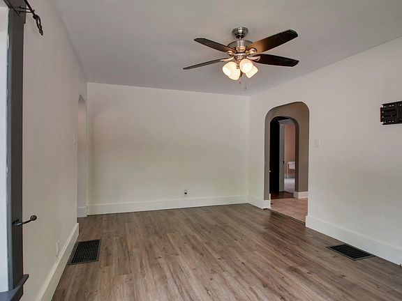 4th image of 1300 S 24th St