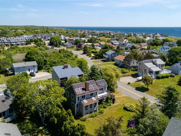 39 White Swan Dr, Narragansett, RI 02882