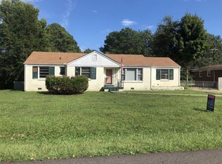 15 Hillsboro Rd, Clarksville, TN 37042