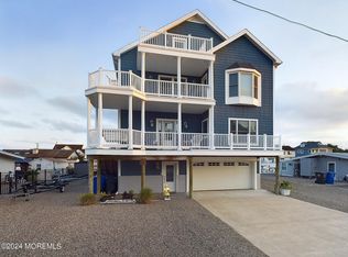 1833 Cable Dr, Toms River, NJ