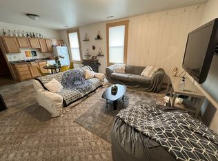 481 W 15th St #5, Dubuque, IA 52001