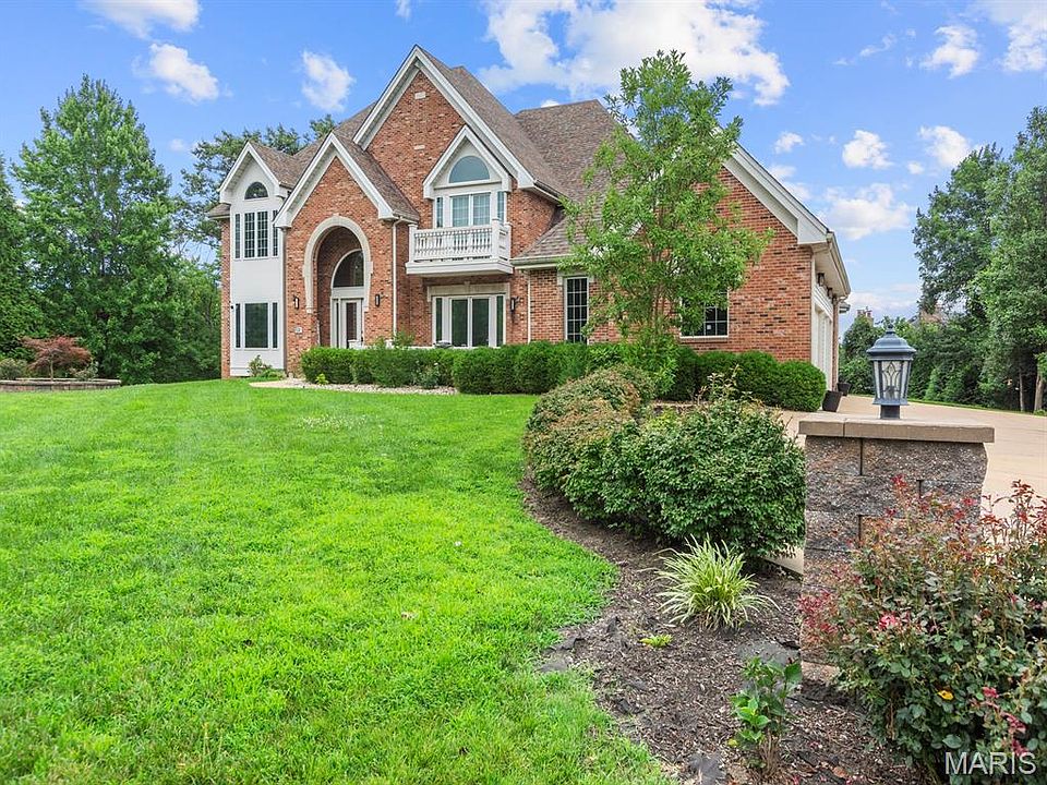 1st image of 360 Laduemont Dr