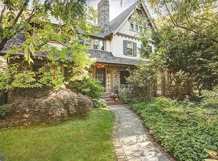 646 Westview Ave, Philadelphia, PA 19119
