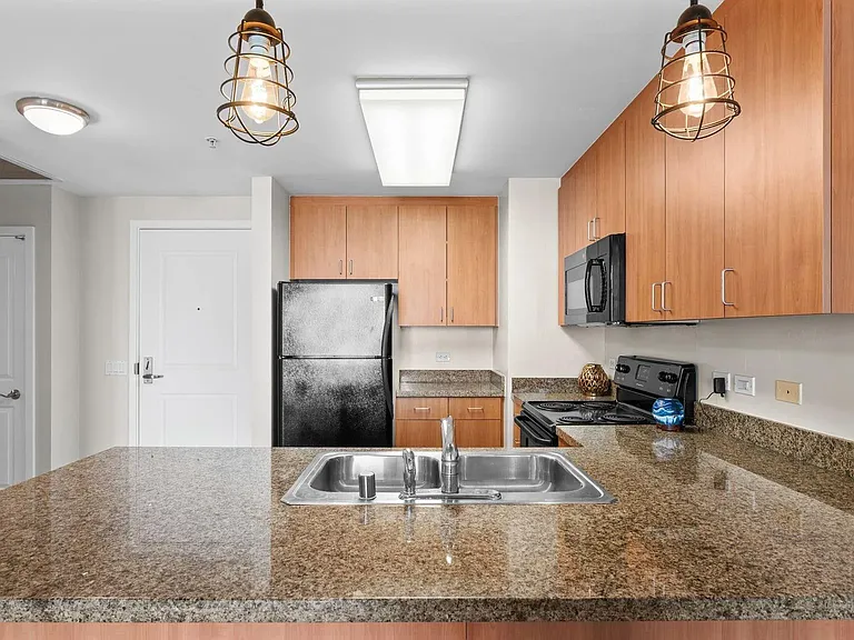 1080 Park Blvd #710 — Photo 5