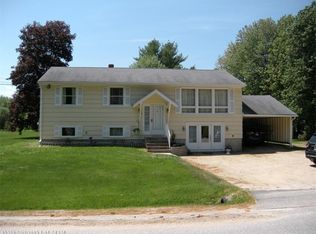 42 Royal Ave, Auburn, ME 04210