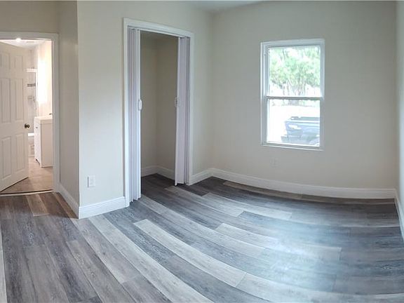3rd image of 720 Virginia Ave