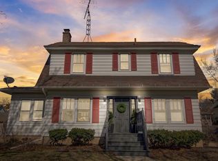 609 W Edgewater St, Portage, WI 53901