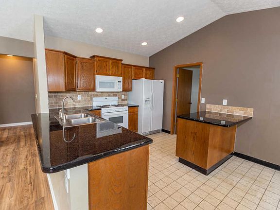 5th image of 2987 Stone Mountain Dr