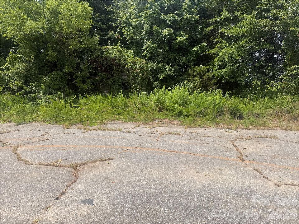 2nd image of 5621 Oxford School Rd