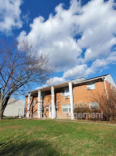 690 Kingsford Rd #C Photo 1