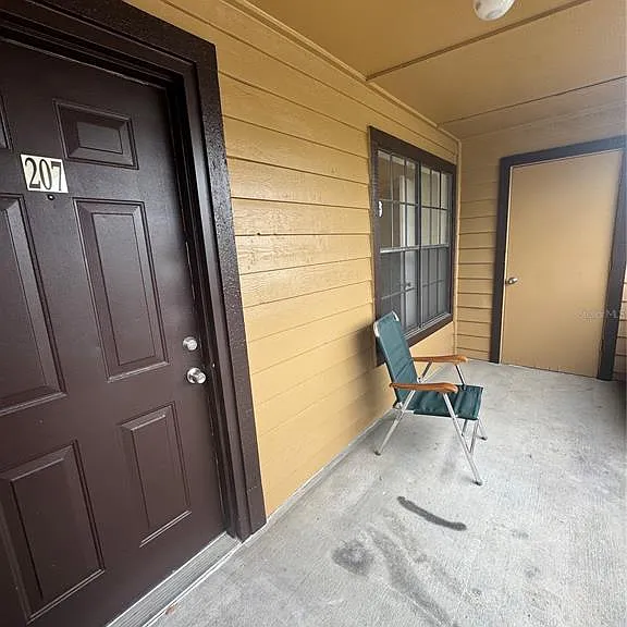 320 Black Oak Ct #207 — Photo 2