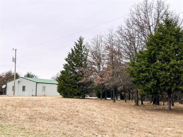 22744 Kings Rd, Tecumseh, OK 74873