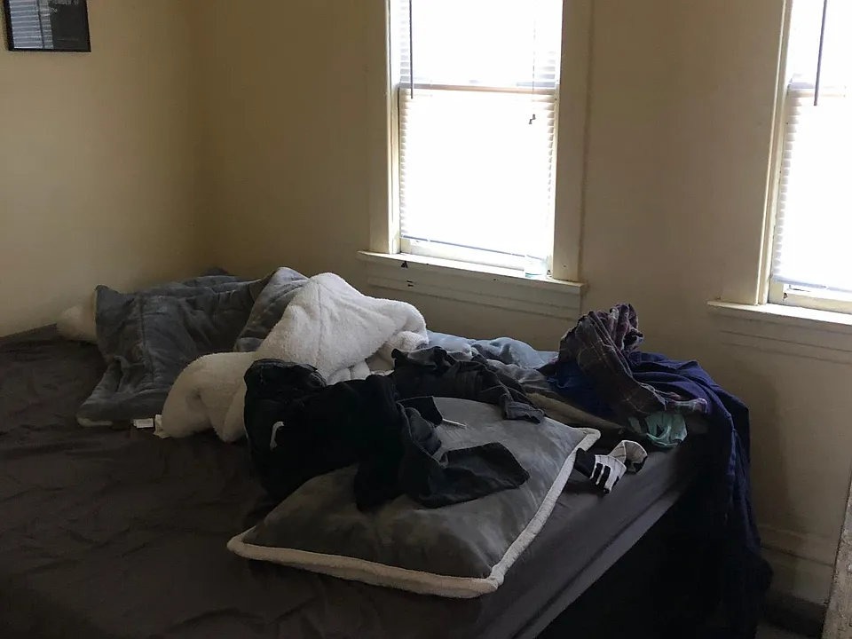 Bedroom fits queen size bed