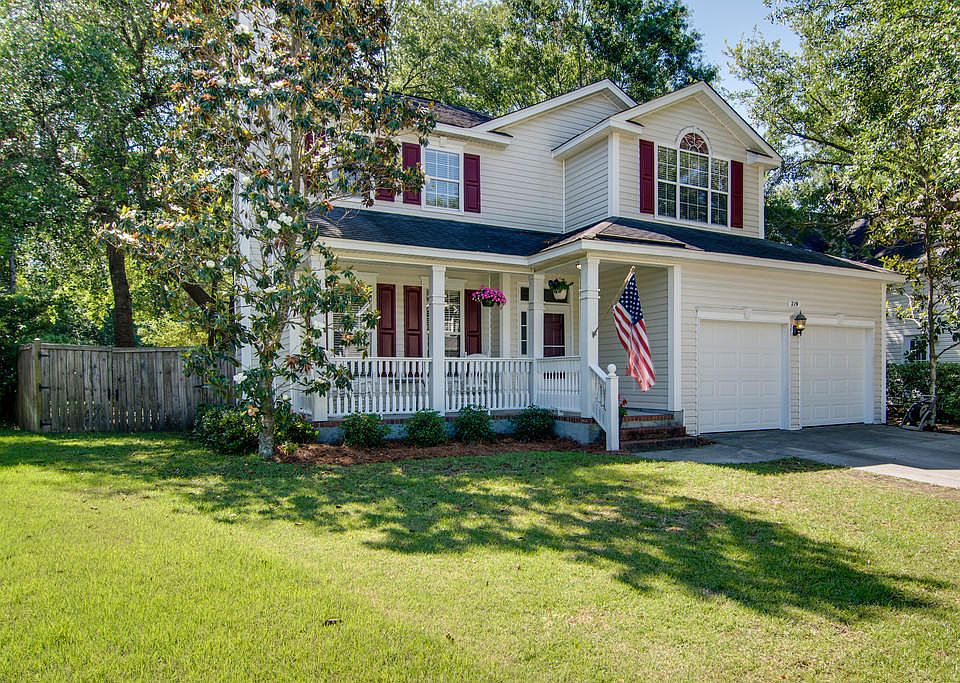 1st image of 719 Majestic Oak Dr
