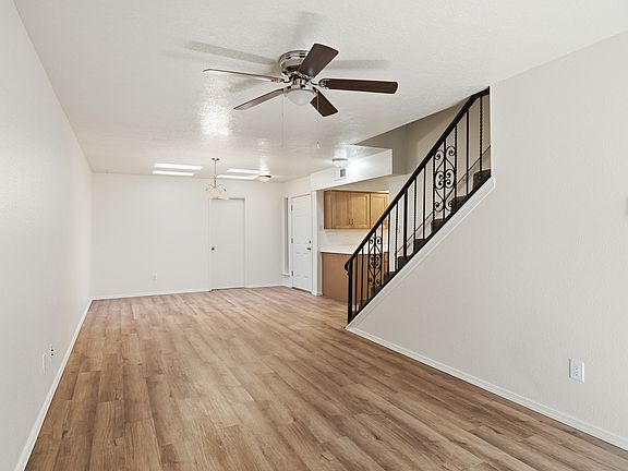 3rd image of 5004 Canoncito Pl NW