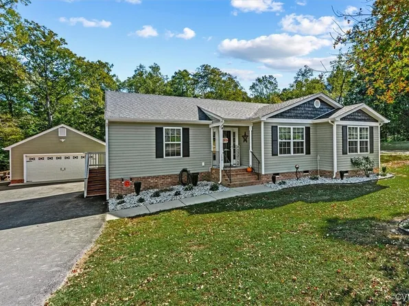 150 Moncuin Ct, Manquin, VA 23106