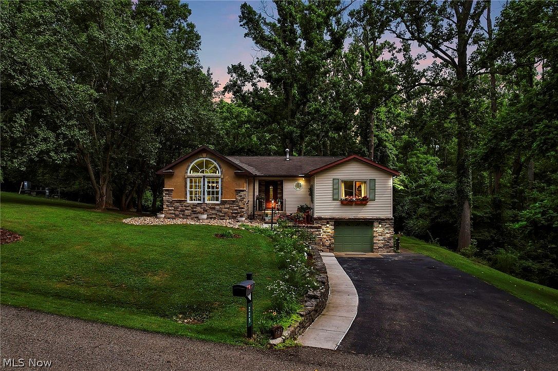 225 Sebaugh Dr, Zanesville, OH 43701 | MLS #5209386 | Zillow