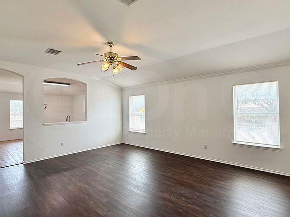 4th image of 1201 Kenneys Way