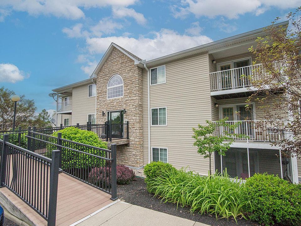 1st image of 10565 Michael Dr Unit 10